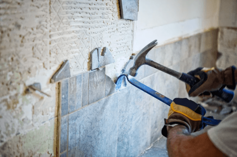 Démolition et rénovation intérieure entreprise Lemonnier Peinture